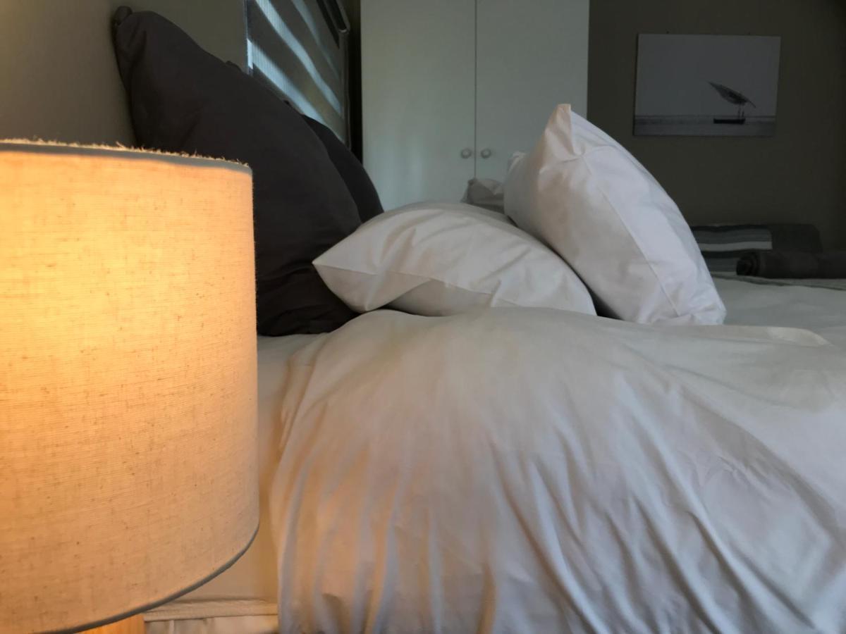 Aluve Guesthouse ヨハネスブルグ エクステリア 写真