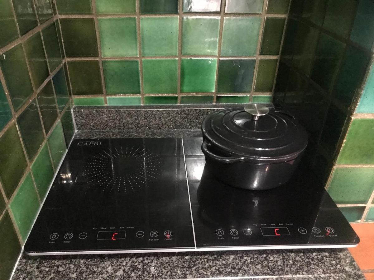 Aluve Guesthouse ヨハネスブルグ エクステリア 写真